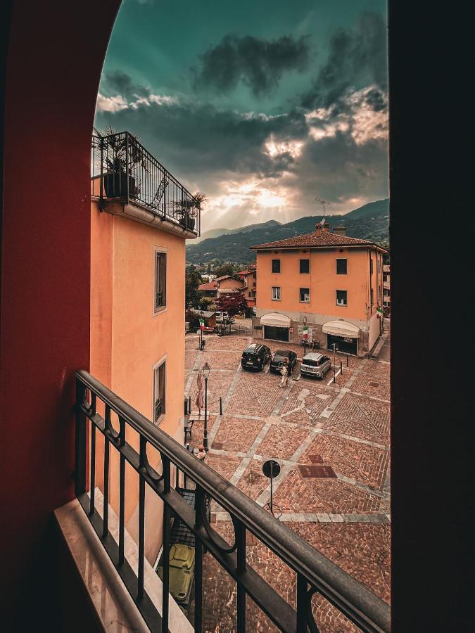 Casa Vacanze Al Lago P2 Monasterolo del Castello Eksteriør bilde